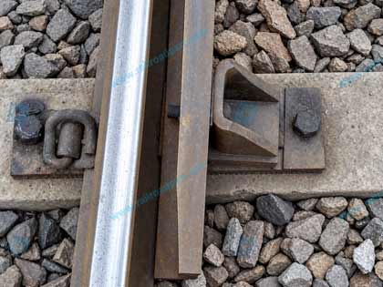 33C1 turnout check rail installation position beside the running rail