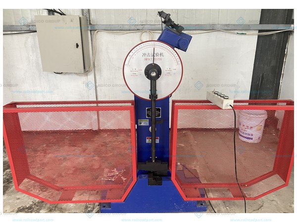 Impact testing equipment in the slide-baseplate development records